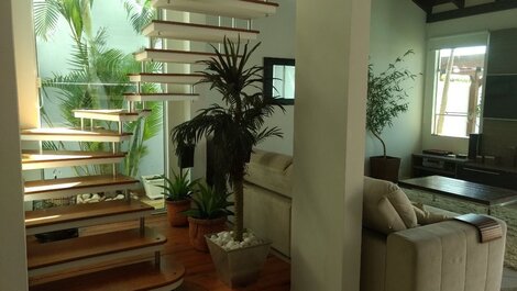 LUXURIOUS HOUSE WITH POOL 100 METERS FROM THE SEA