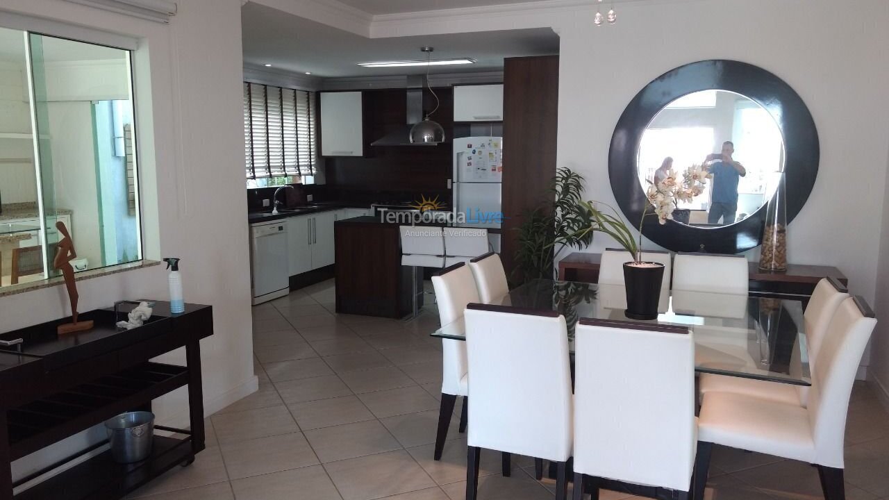 House for vacation rental in Bombinhas (Mariscal)