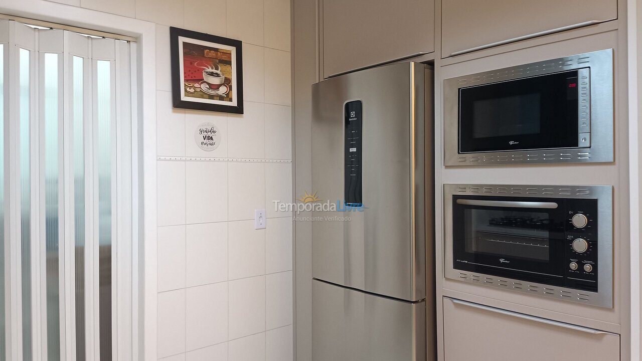 Apartment for vacation rental in Itapema (Meia Praia)