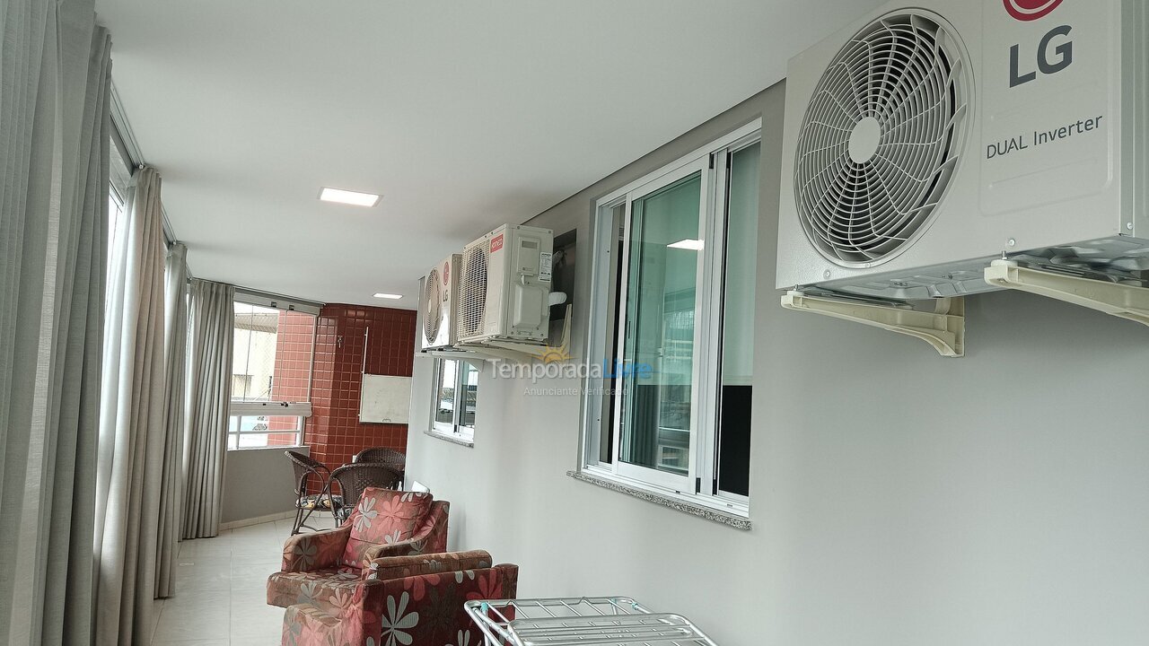 Apartment for vacation rental in Itapema (Meia Praia)