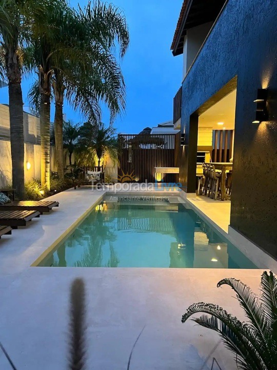 House for vacation rental in Florianopolis (Jurerê Internacional)