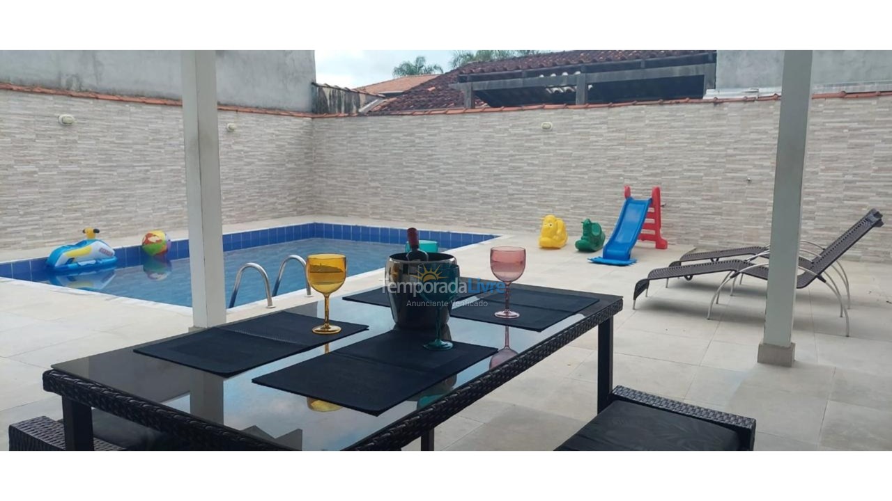 House for vacation rental in Caraguatatuba (Massaguaçu)