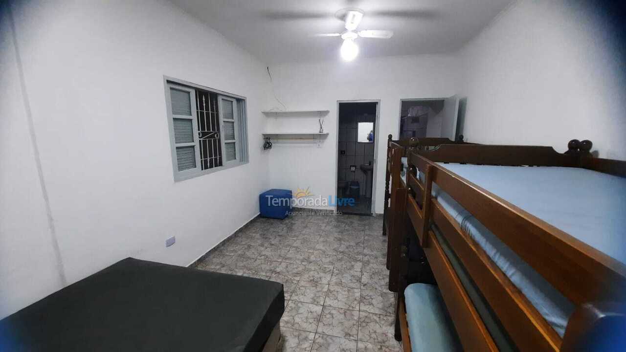 Casa para alquiler de vacaciones em Praia Grande (Balneário Maracanã)