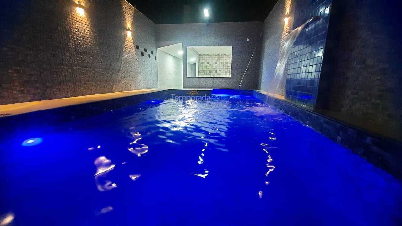Casa para alquiler de vacaciones em Praia Grande (Balneário Maracanã)