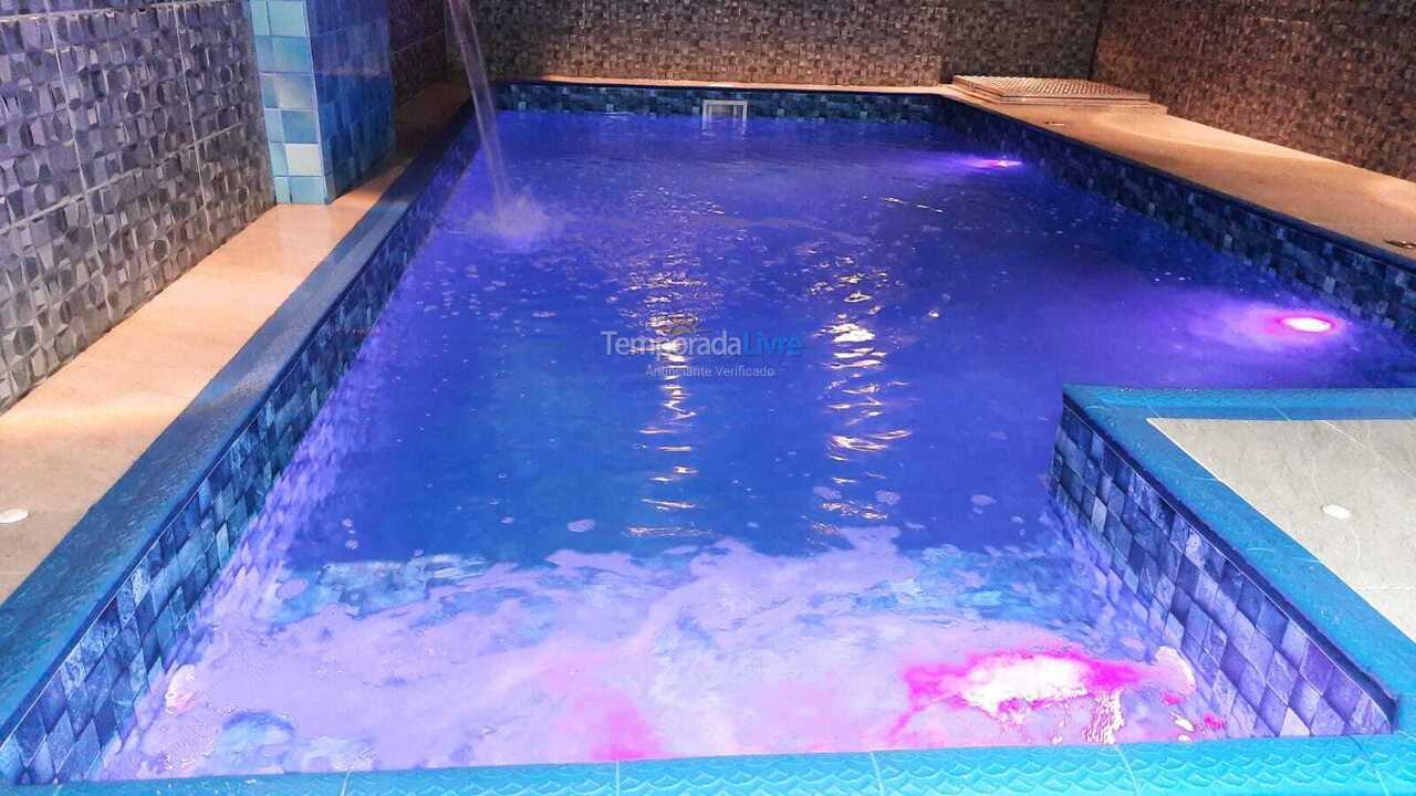 Casa para alquiler de vacaciones em Praia Grande (Balneário Maracanã)