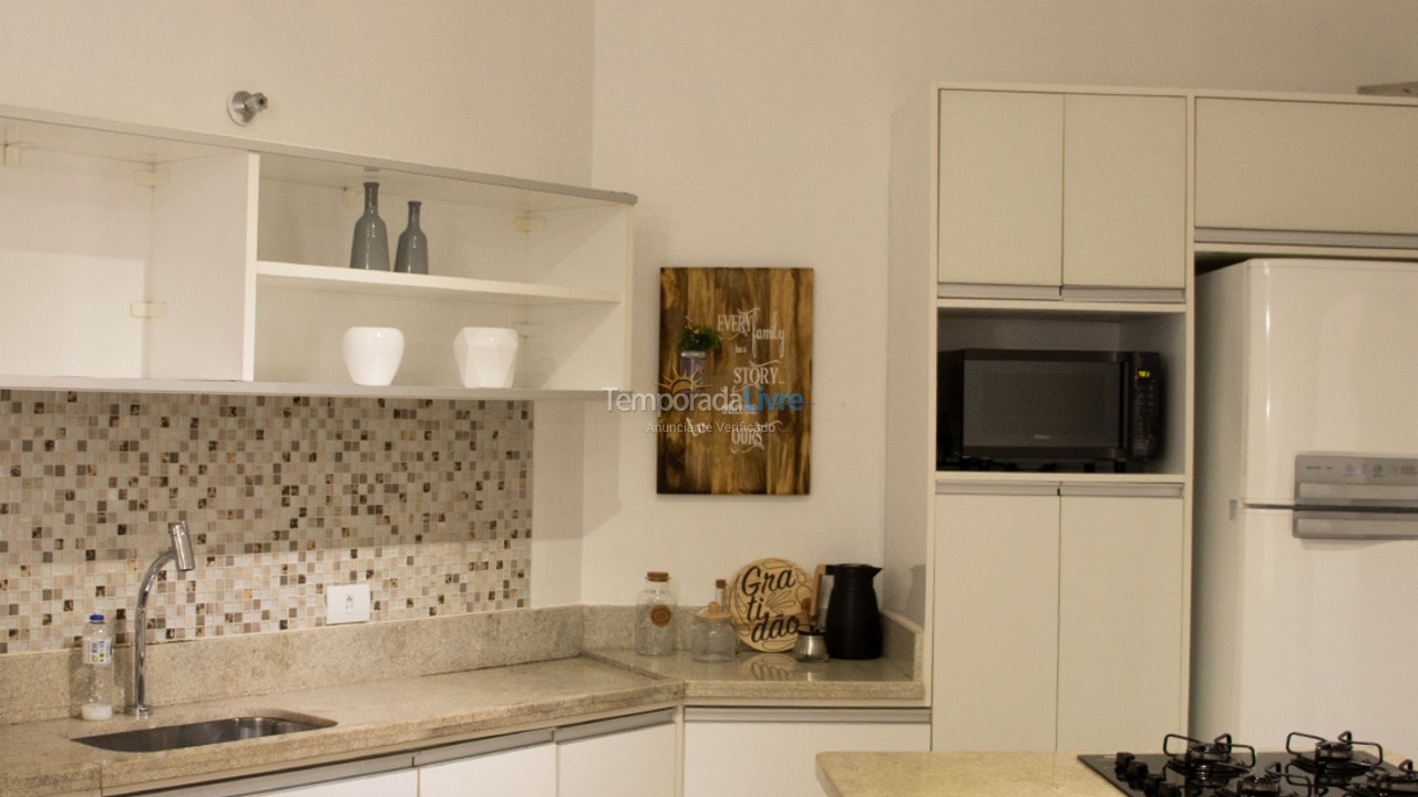 Casa para alquiler de vacaciones em Bertioga (Boraceia)