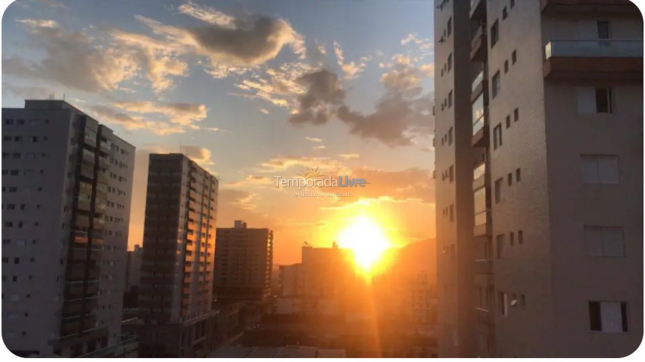 Apartamento para aluguel de temporada em Praia Grande (Praia do Caiçara)