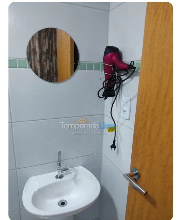 Apartamento para aluguel de temporada em Praia Grande (Praia do Caiçara)