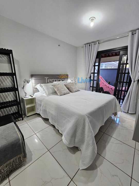 Casa para aluguel de temporada em Itapoá (Itapoá)