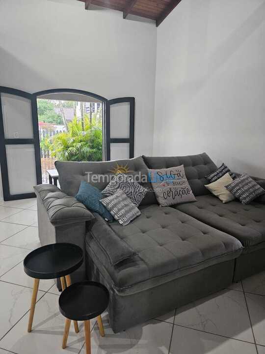 Casa para aluguel de temporada em Itapoá (Itapoá)