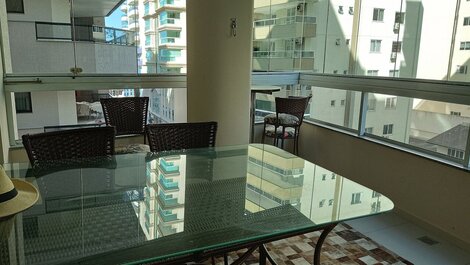 Comfortable apartment with balcony and sea view