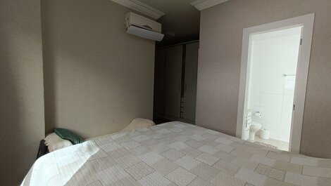 Comfortable apartment with balcony and sea view