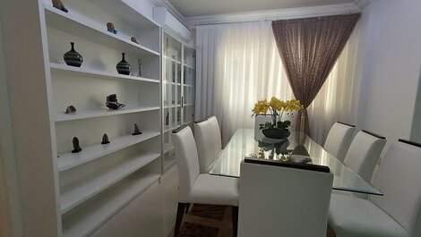 Comfortable apartment with balcony and sea view