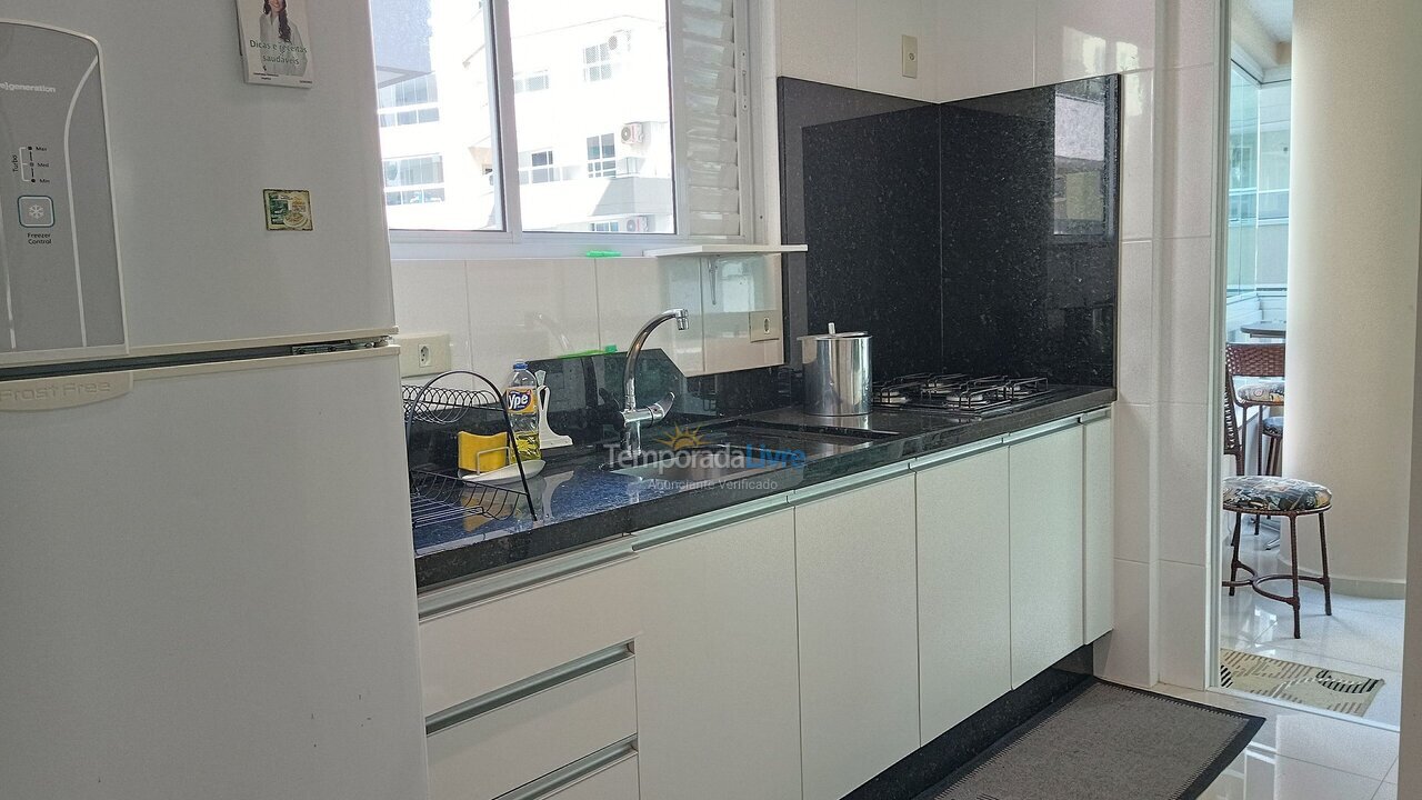 Apartment for vacation rental in Itapema (Meia Praia)