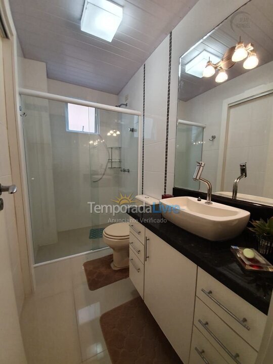 Apartment for vacation rental in Itapema (Meia Praia)