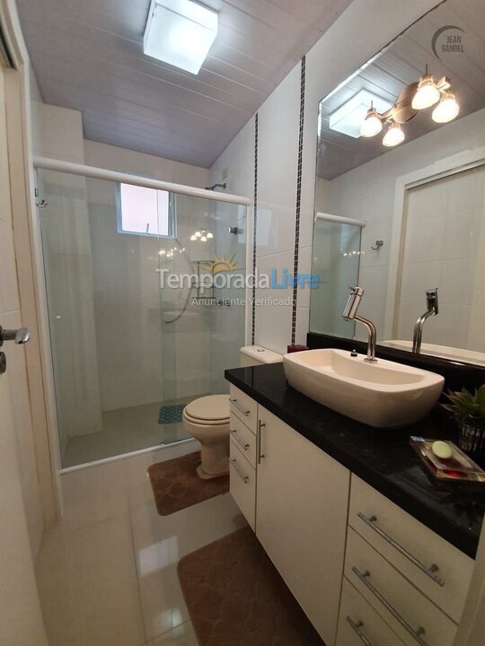 Apartment for vacation rental in Itapema (Meia Praia)