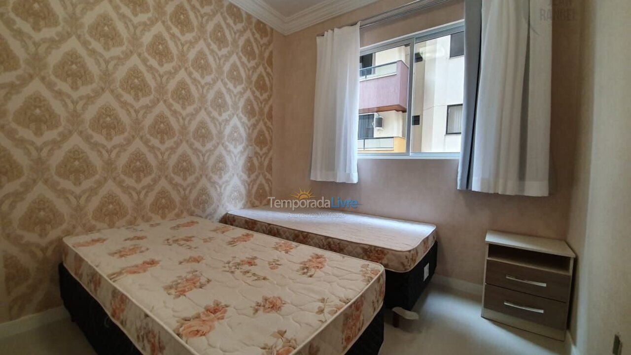 Apartment for vacation rental in Itapema (Meia Praia)