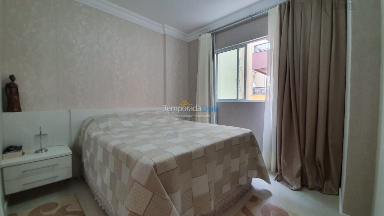 Apartment for vacation rental in Itapema (Meia Praia)