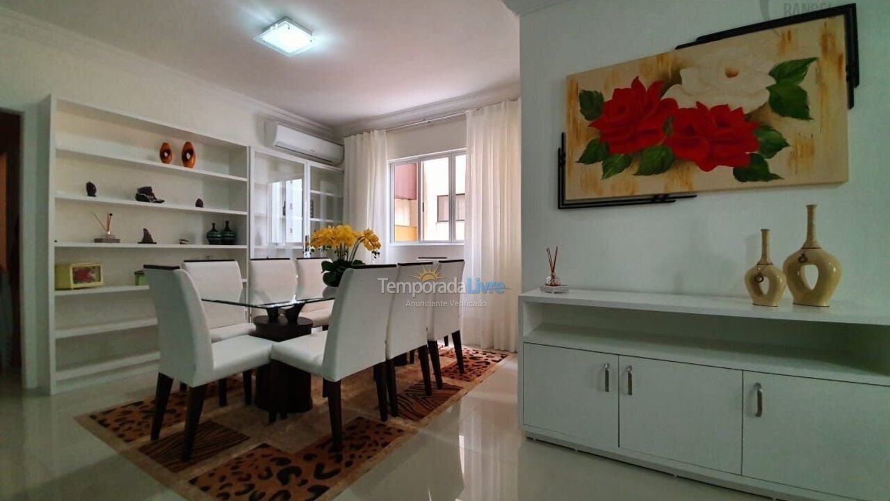 Apartment for vacation rental in Itapema (Meia Praia)