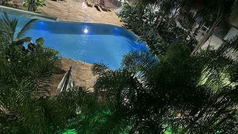 Paradise Resort Ubatuba-3 dormitórios, ar-condicionado, piscina Wi-Fi