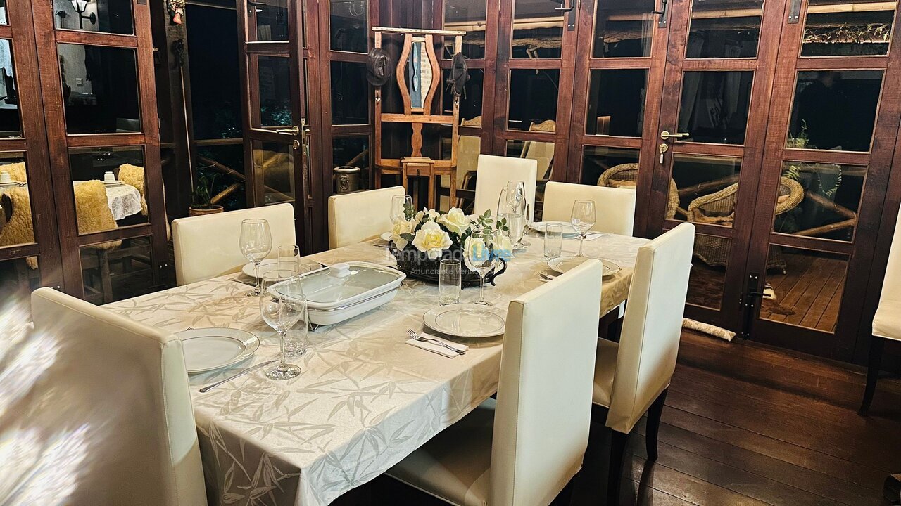 Casa para aluguel de temporada em Campos do Jordão (Pedra do Fogo)