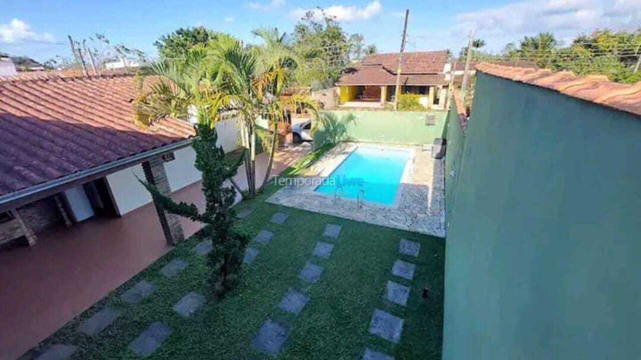 Casa para aluguel de temporada em Caraguatatuba (Massaguaçu)