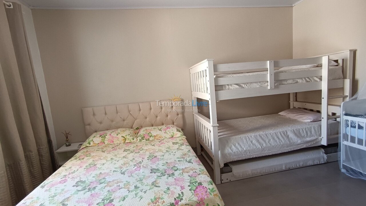 House for vacation rental in Bombinhas (Praia de Bombas)