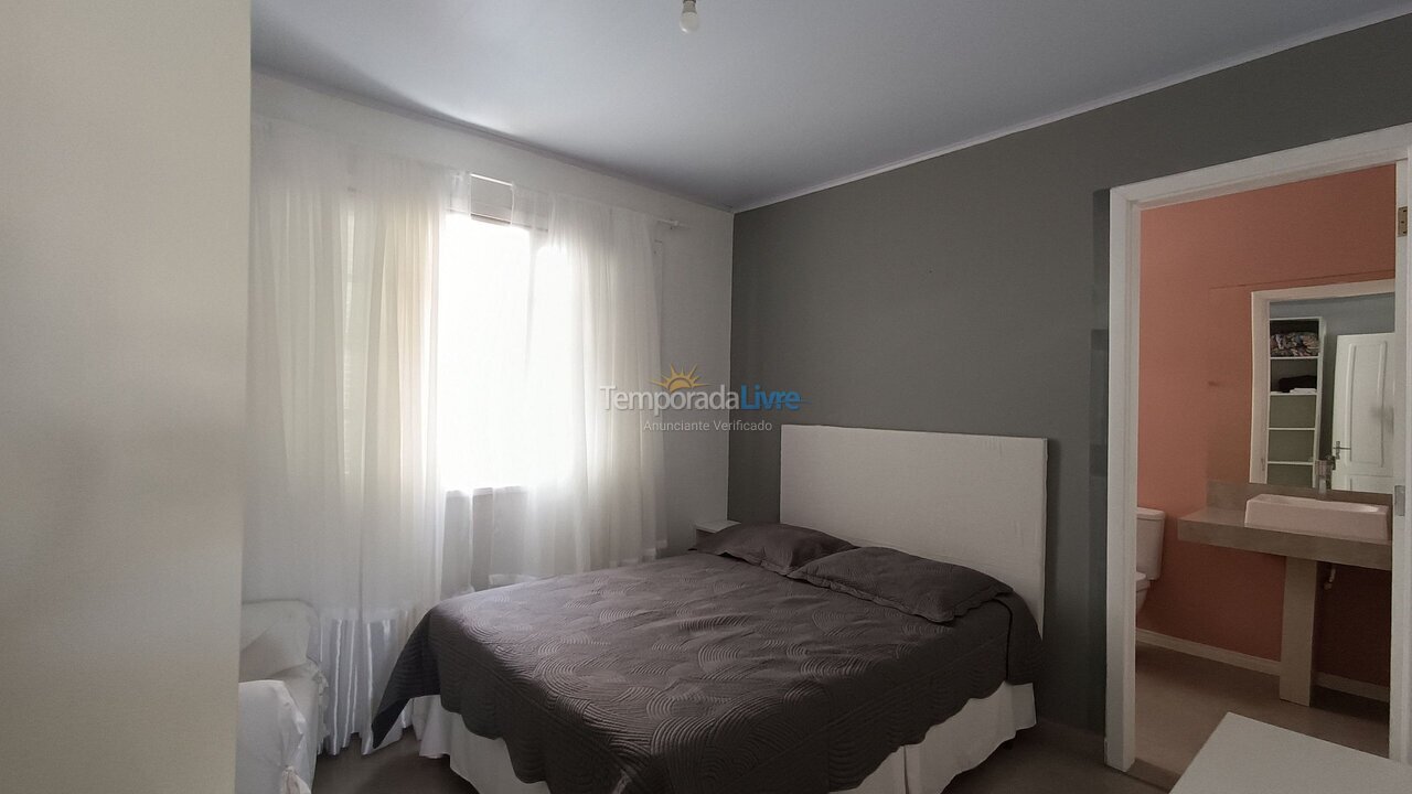 House for vacation rental in Bombinhas (Praia de Bombas)