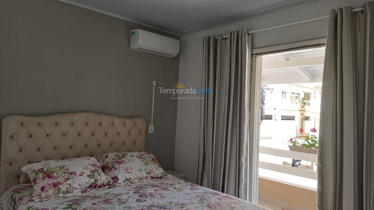 House for vacation rental in Bombinhas (Praia de Bombas)