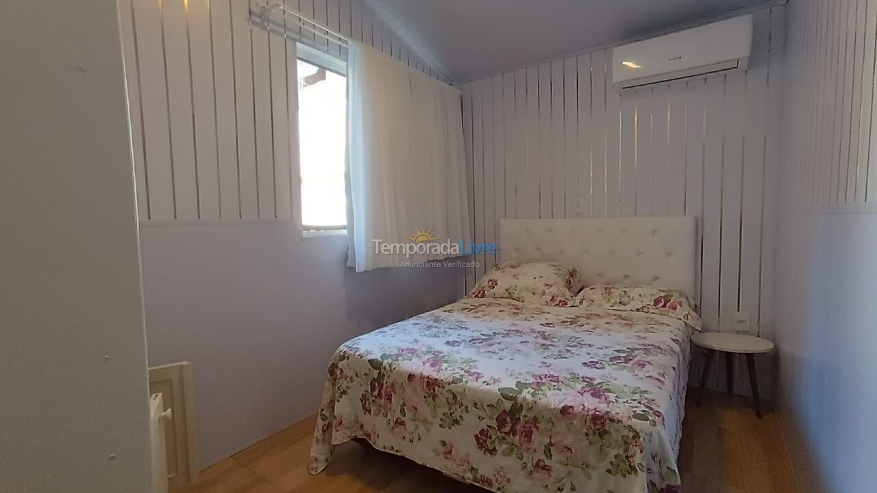 House for vacation rental in Bombinhas (Praia de Bombas)