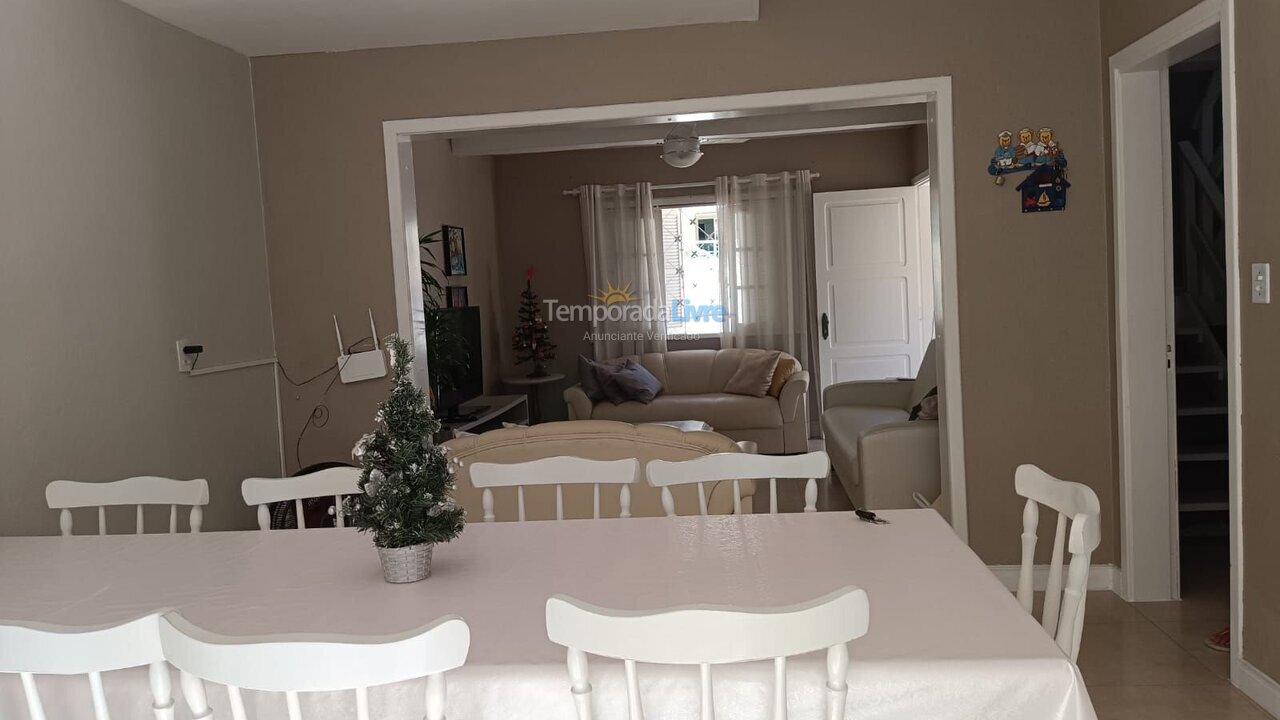 House for vacation rental in Bombinhas (Praia de Bombas)