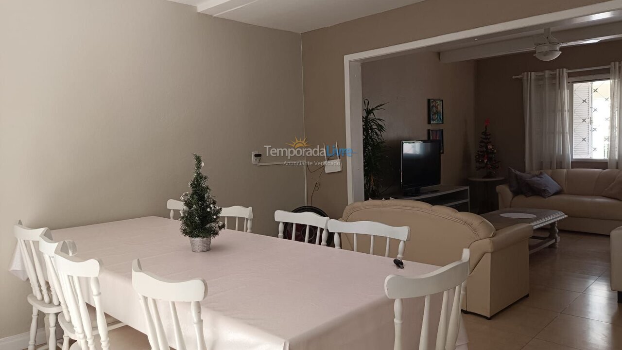 House for vacation rental in Bombinhas (Praia de Bombas)