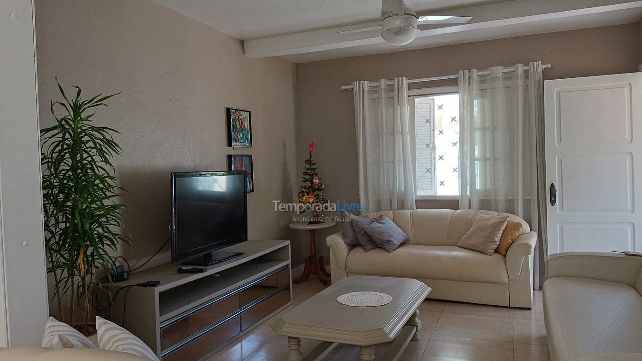 House for vacation rental in Bombinhas (Praia de Bombas)