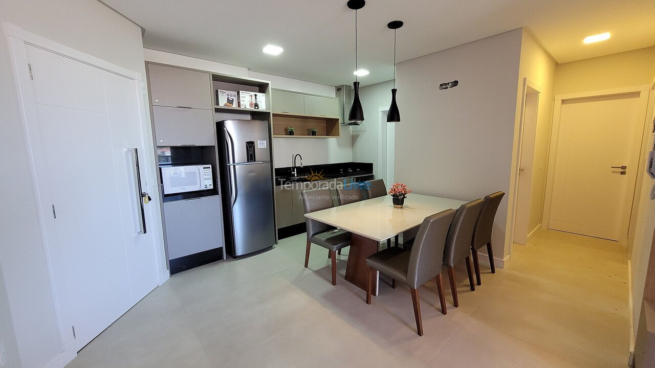 Apartamento para aluguel de temporada em Bombinhas (Praia de Bombas)