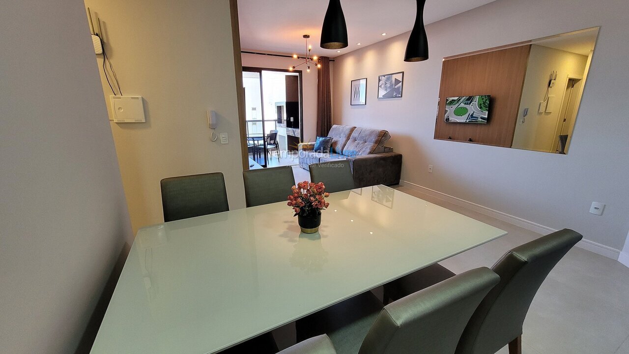Apartamento para aluguel de temporada em Bombinhas (Praia de Bombas)