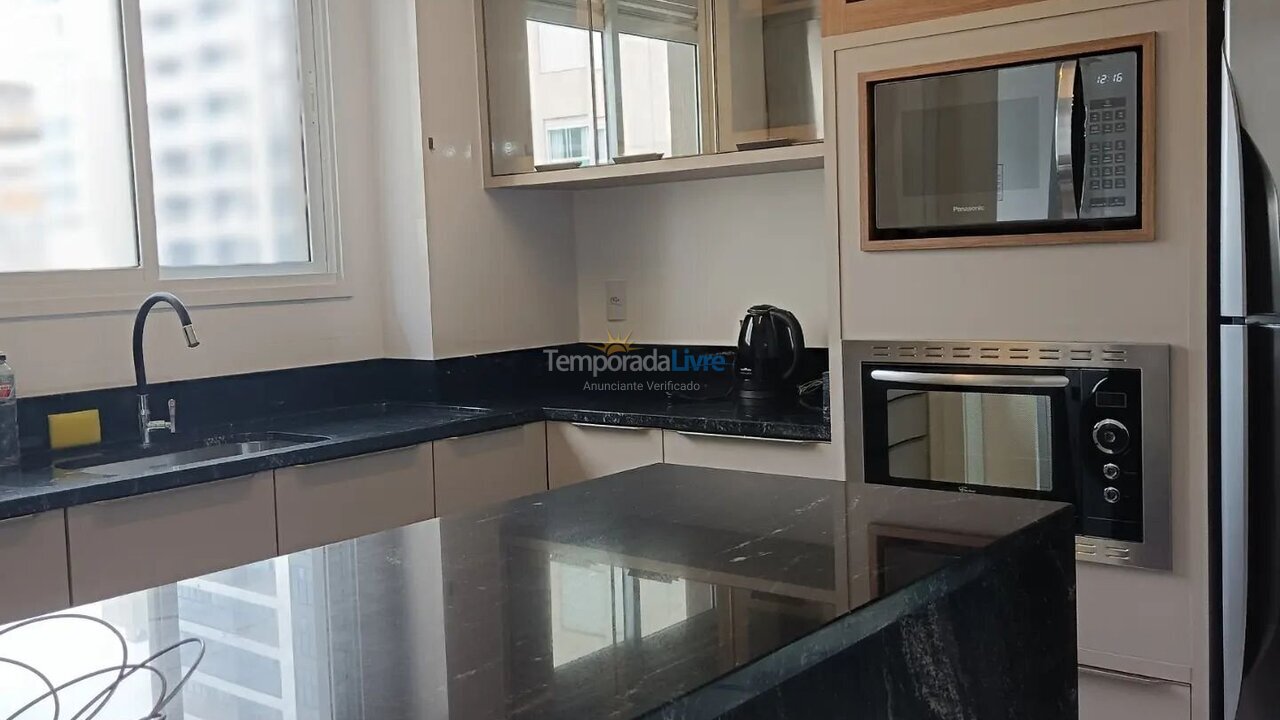 Apartamento para alquiler de vacaciones em Itapema (Meia Praia)