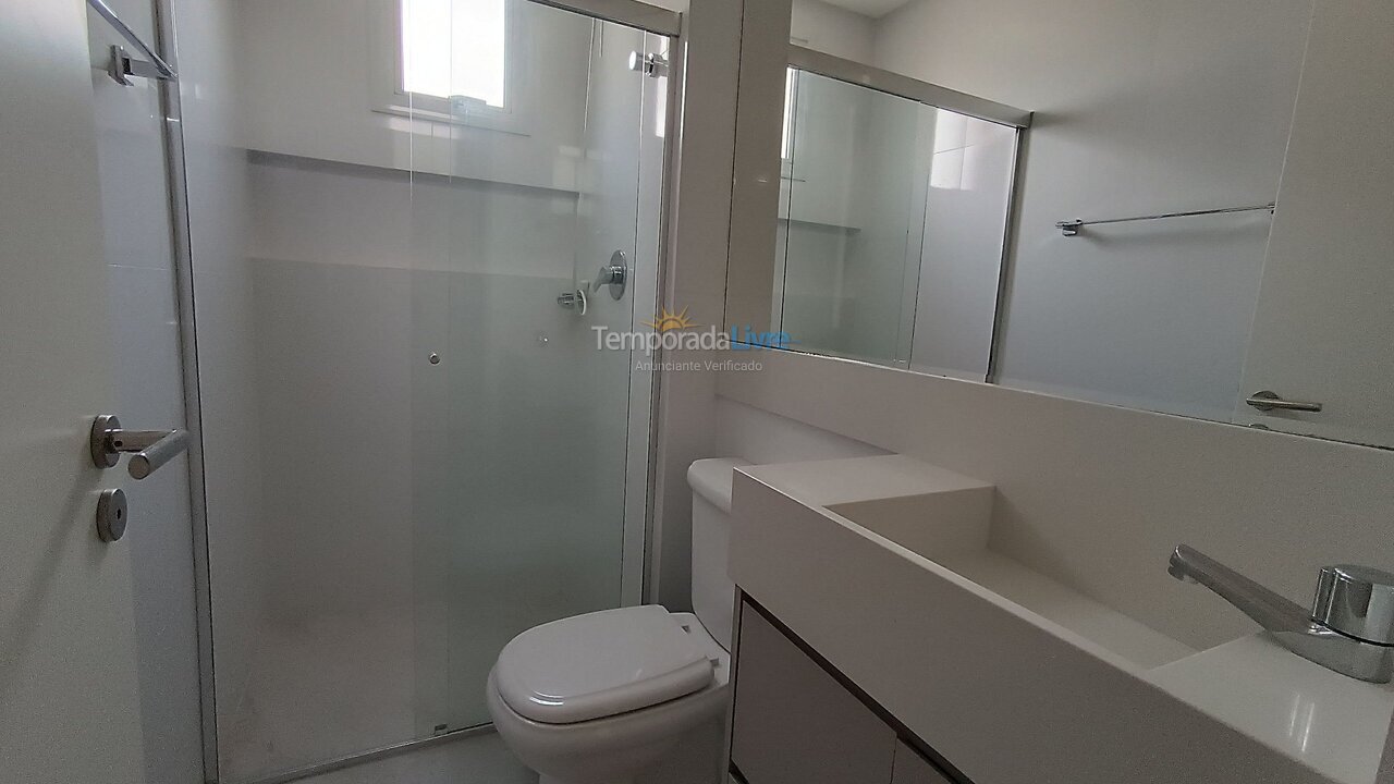 Apartamento para alquiler de vacaciones em Itapema (Meia Praia)