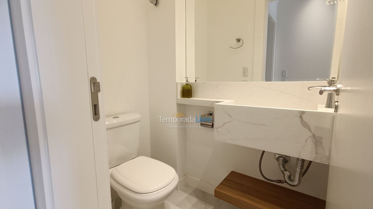 Apartamento para alquiler de vacaciones em Itapema (Meia Praia)