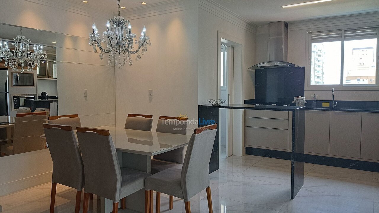 Apartamento para alquiler de vacaciones em Itapema (Meia Praia)