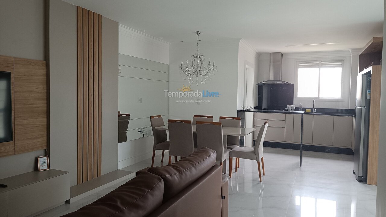 Apartamento para alquiler de vacaciones em Itapema (Meia Praia)