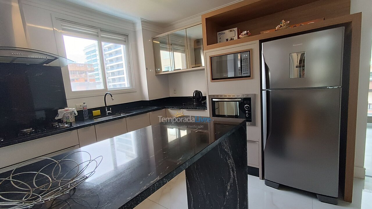 Apartamento para alquiler de vacaciones em Itapema (Meia Praia)