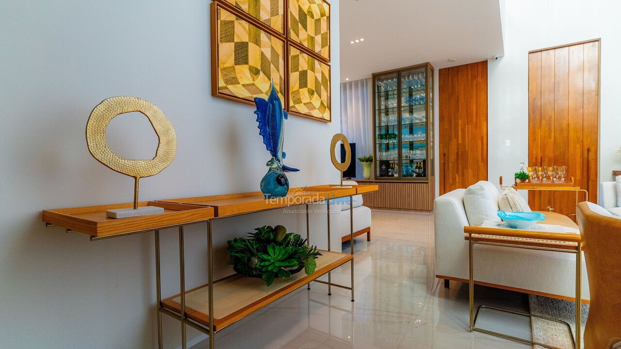 Casa para aluguel de temporada em Mata de São João (Praia do Forte)