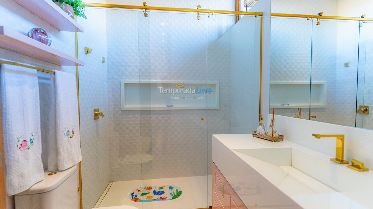 Casa para aluguel de temporada em Mata de São João (Praia do Forte)