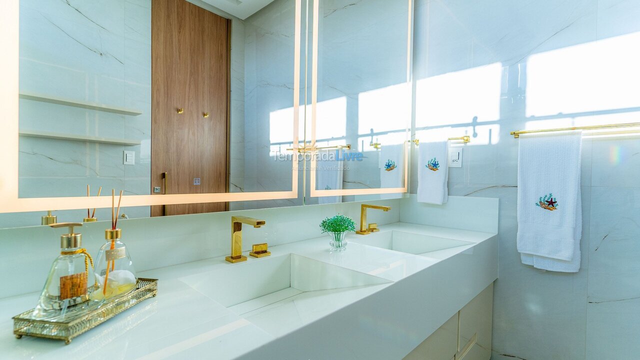 Casa para aluguel de temporada em Mata de São João (Praia do Forte)