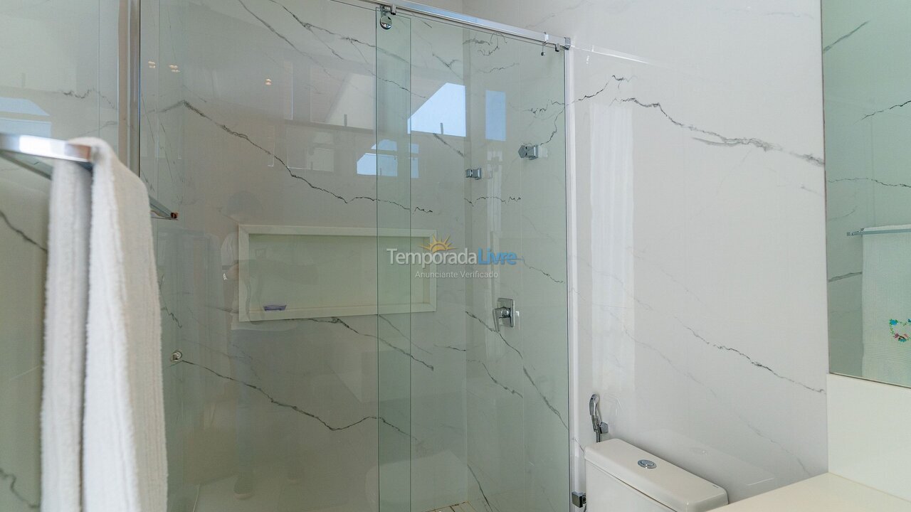 Casa para aluguel de temporada em Mata de São João (Praia do Forte)