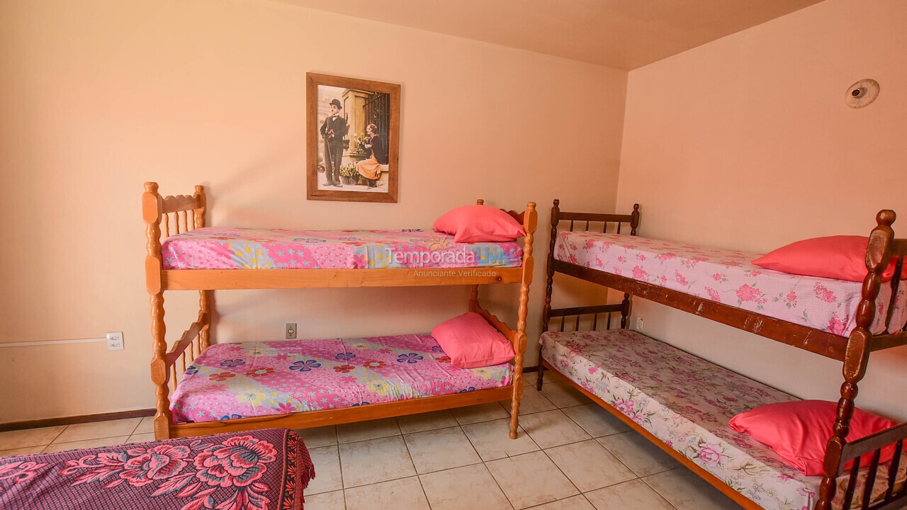 Apartamento para alquiler de vacaciones em Garopaba (Praia da Ferrugem)