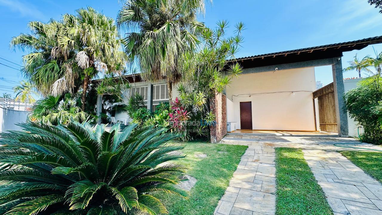 Casa para alquiler de vacaciones em Guarujá (Enseada)