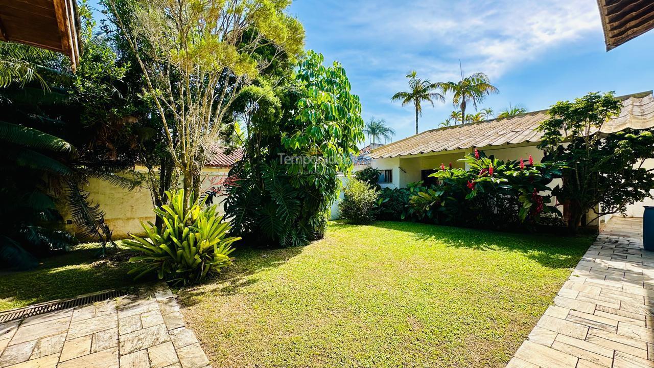 Casa para alquiler de vacaciones em Guarujá (Enseada)