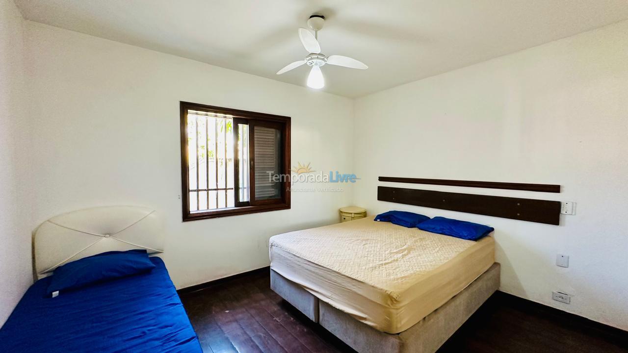Casa para alquiler de vacaciones em Guarujá (Enseada)