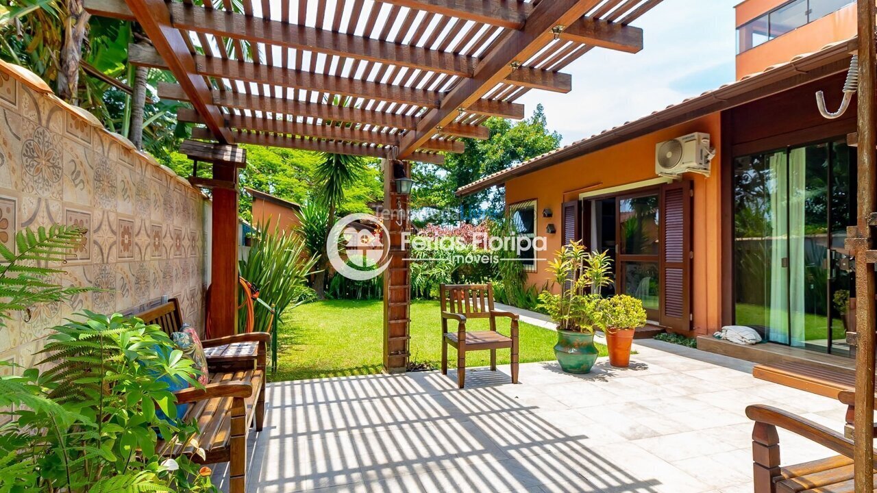 House for vacation rental in Florianopolis (Campeche)